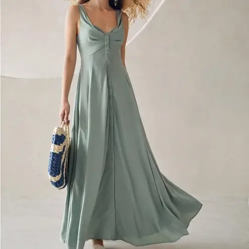 Elegant Sage Green Maxi Dress Size M
