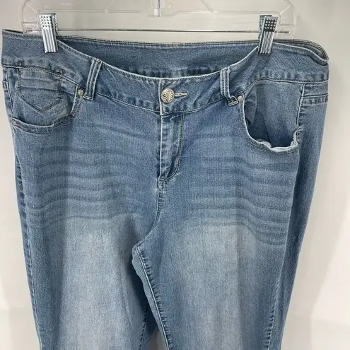 Lane Bryant  Women's boot Cut Slim Leg Denim Size 16