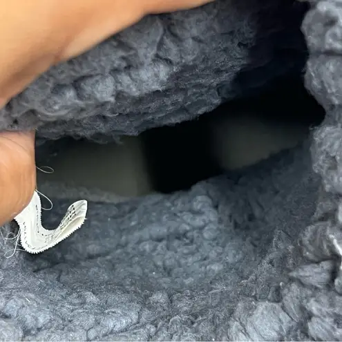 Mul Luks size 10 Grey Knit Women's sweater Boots pull on winter comfy casual Gray