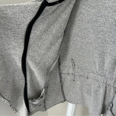 BNCI by Blanc Noir Blanc Noir Draped Front Grey Zippered Lightweight Jacket Size Large