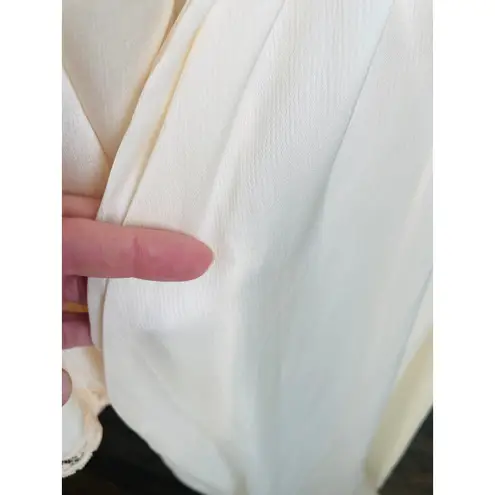 Vintage Etienne Cream Lace Trim Robe Women’s Small Elegant Satin Peignoir Yellow