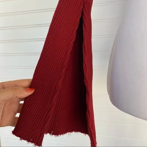 Better Be Red Bell sleeves crop top NEW