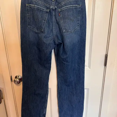 Women’s levi’s jeans low pro straight size 30 Blue