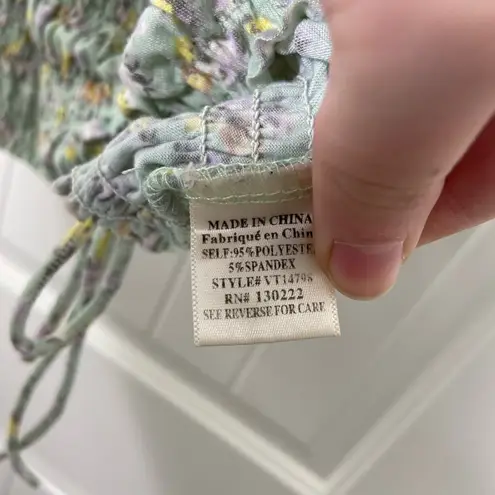 Very J NWOT‎  women’s light green floral elastic ruched tie crop stretch tank M