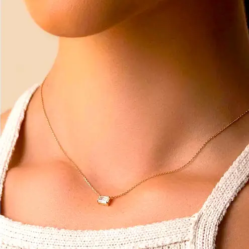 Boutique NEW Minimalist Gold Necklace with Simulated Diamond Emerald Cut Pendant, 16-18”