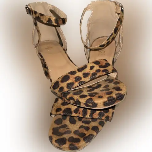 Rouge Helium Cheetah Wedged Heels w/ Gold Hardware - Size 9