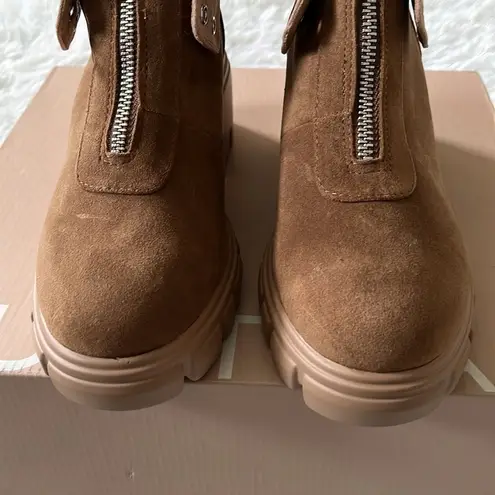 JustFab  Women’s Betsy Shearling Cuff Ankle Boots in portabello rugby tan size 7