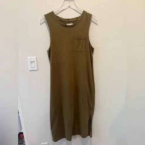 Pact Sleeveless One Pocket Midi T-Shirt Dress in Olive Green size Medium