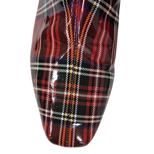 Betsey Johnson  Regie Red Tartan Plaid Boots Booties Sz 6.5 Wet Look Chunky Heel