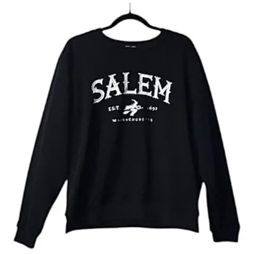 Salem Massachusetts EST 1692 Black Sweatshirt L Witchy Crewneck Sweatshirt Warm Size L