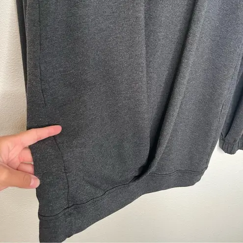 Lululemon  Twisted & Tucked Long Sleeve Heathered Mod Black 12