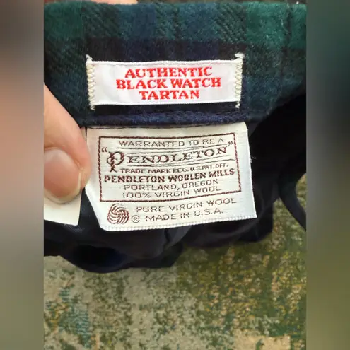 Pendleton Vintage black plaid tartan wool shorts, size 10