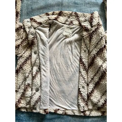 Thread & Supply Ivory Neutral Tan Chevron One Track Mind Sherpa Jacket Large