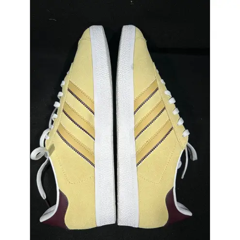 Adidas  ORIGINALS Gazelle Sneakers In Yellow And Burgundy. NWOT Women's Size 9.5