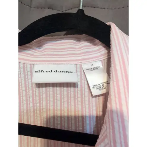 Alfred Dunner Pink Embroidered Outfit, 2 Piece Set, Size 16 Pants, Size 18 Shirt