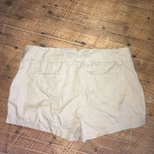 J Crew tan khaki size 6 chino shorts