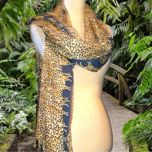 Rima brand awesome cheetah print large scarf! New Black