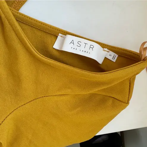 ASTR  Golden Bodysuit with Sweetheart Neckline - Image 3