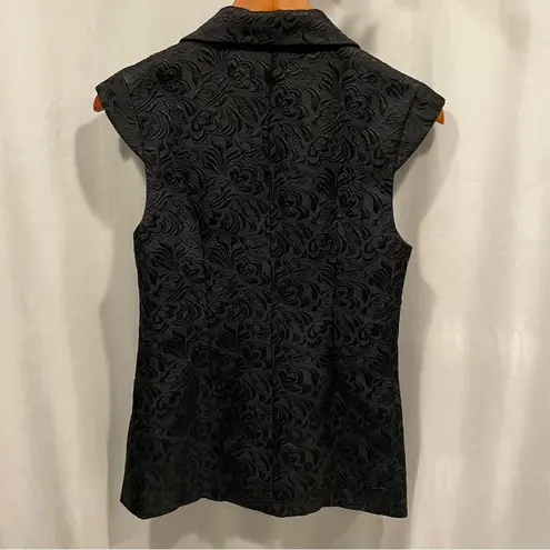 Gracia Beautiful black jacquard tailored cap sleeve vest old money whimsigoth