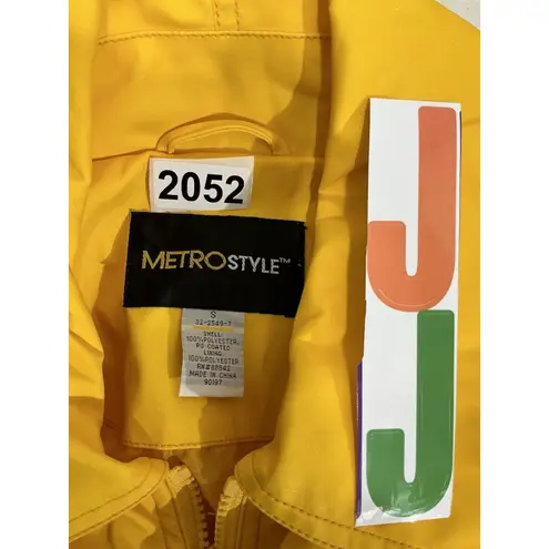 Womans Metro Style Yellow Cropped Zip Up Windbreaker Small