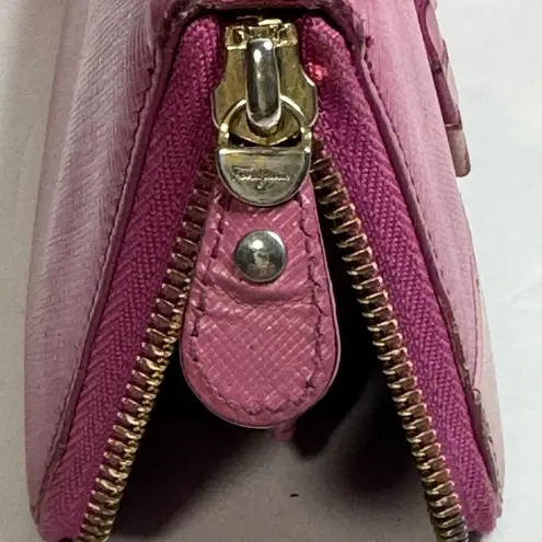 Salvatore Ferragamo Vara Ribbon Long Wallet L-shaped Zipper Logo Leather Pink