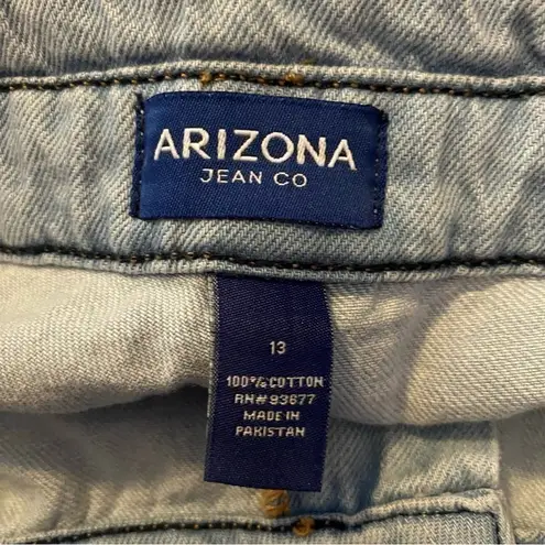 Arizona Jeans Arizona Jean Co. Mom Jeans Light Wash Indigo 13 Juniors