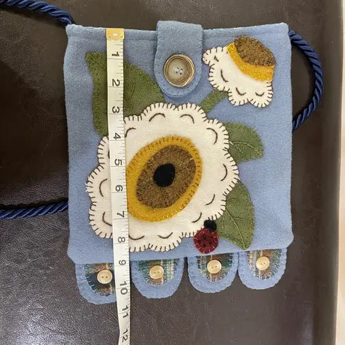Cute handmade purse with appliqué floral with lining and pocket inside