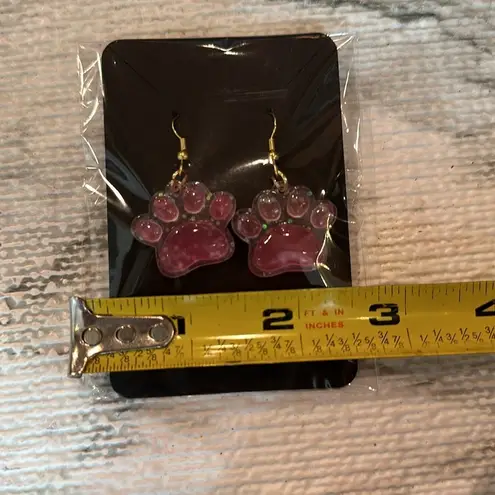 Cat Paws Dangle Earrings Pink