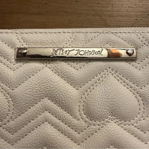 Betsey Johnson  Pink and White Heart Quilted Wallet Wristlet Clutch