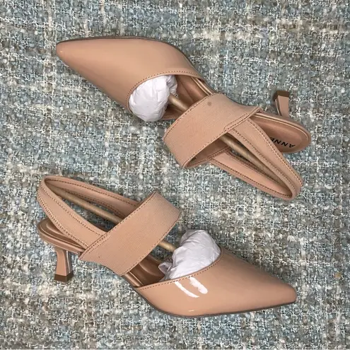 Anne Klein  Ivy Slingback Heels in Natural