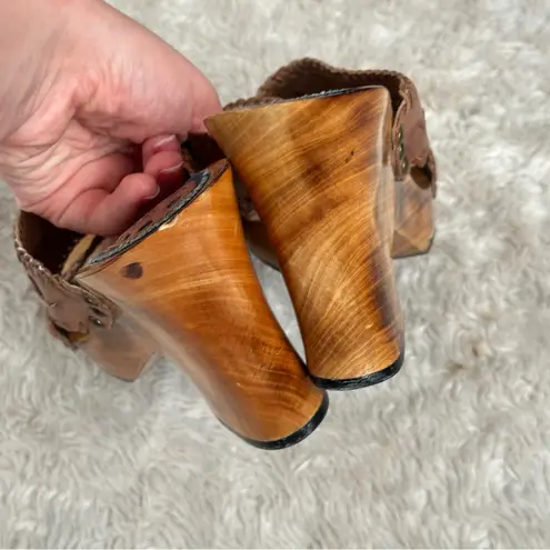 Carlos Santana Vintage Wood Platform Brown Leather Wedge Sandals Heels