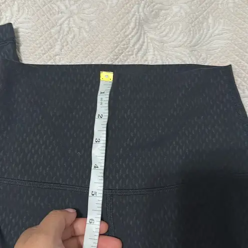 Lululemon  Align Pant 28"
Diverge Emboss Black Black High-Waisted Leggings - Image 7