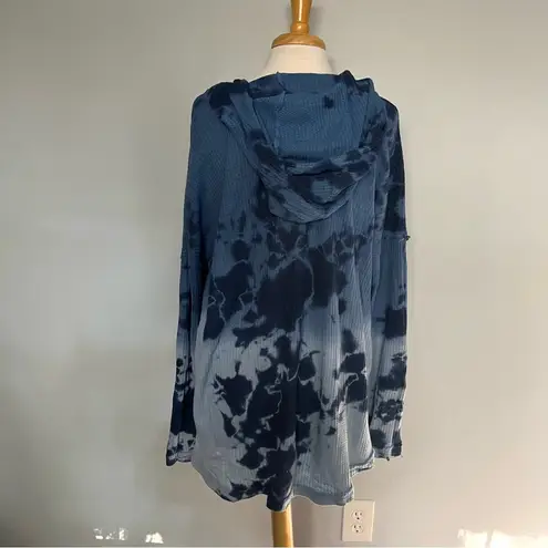 T Party Fashion T Party Navy Blue Tie Dye Waffle Knit Hoodie Hooded Sweater Size L