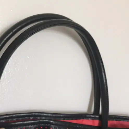 Guess  Tote bag NWOT