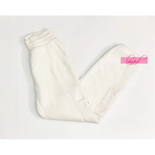 Alo Yoga Alo Micro Sherpa High-Waist Solstice Sweatpant Ivory Hi-Rise Fuzzy Teddy Joggers