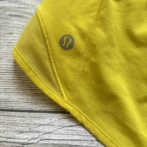 Lululemon  Hotty Hot Short II 2.5" Soleil Yellow Women Size 6