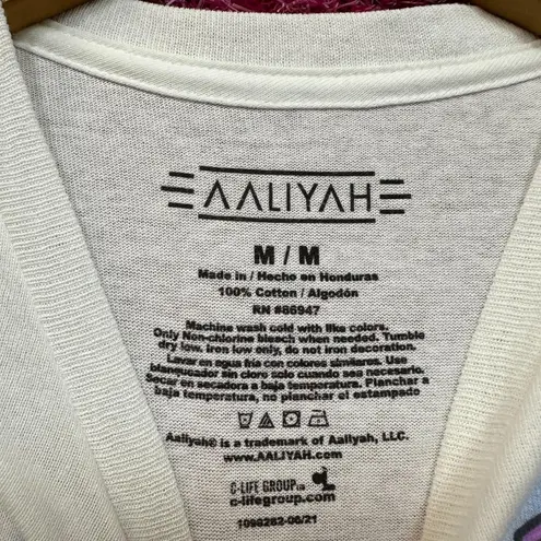 Aaliyah Queen Of RnB Airbrush Tshirt size Medium