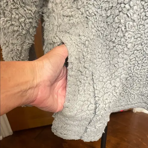 The Southern Shirt Company 🥰🥰🥰BOGOHO 🥰🥰🥰Gray Sherpa Quarter-Zip Pullover