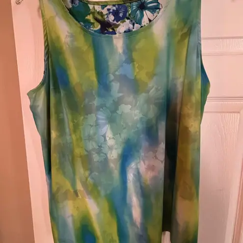 Like new Maggie Barnes reversible dress tank. 1X Blue