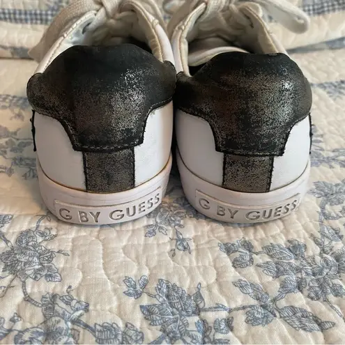 G by Guess  White Lace Up Distressed Stars Fashion Sneaker Size 7.5