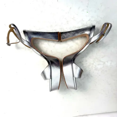 Badgley Mischka Silver Platform Sling Back Sandals Heels Shoes Size 10