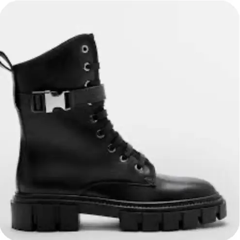 Massimo Dutti Black Leather Ankle Boots With Super Track Sole, Sz EU 39 / US 9