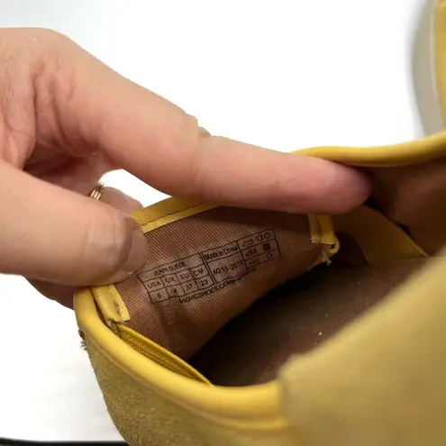 Vionic Jean Suede Slip-On Comfort Sneakers Women’s Size 6 Yellow Casual