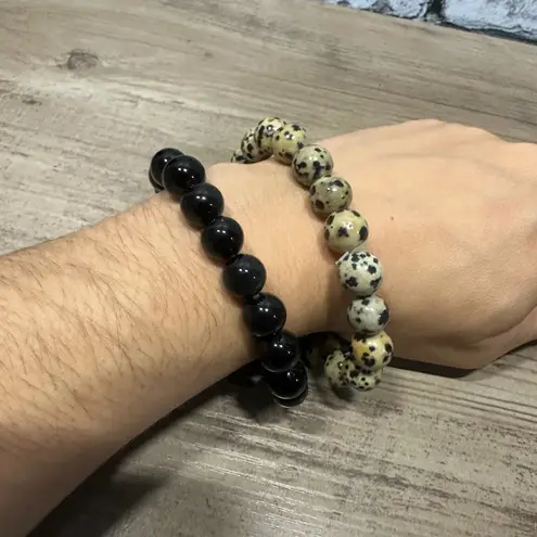 EUC Beaded Bracelet Set Black & Tan with Gift Box