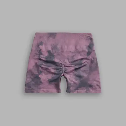 Darc Sport Conquer Seamless Everson Shorts
Cipher Purple Big Ghost Cloud Medium