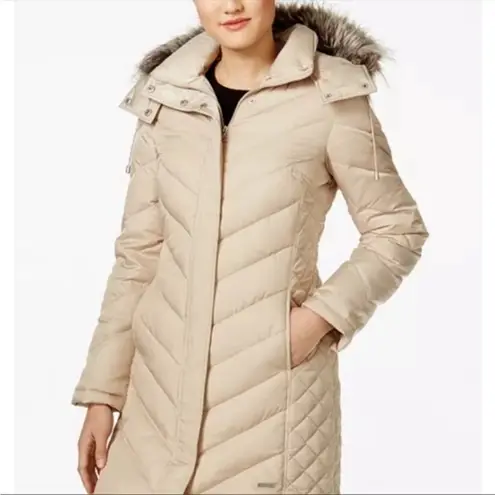 Kenneth Cole  • Tan Quilted Faux Fur Trim Hooded Down Puffer Coat