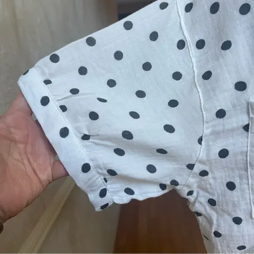 Love Note Love Notes White Polka Dot Gauze Cotton Button-Down short sleeve Shirt - Size L