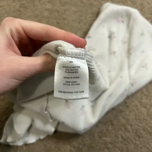 Sage + Stone Juniors XS Floral Waffle Knit Cropped Short Sleeve Top White