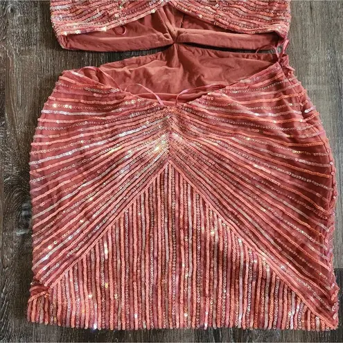 Retrofête Retrofete Nikoletta Sequin Dress in Calypso Coral Size Medium NWT Cutout