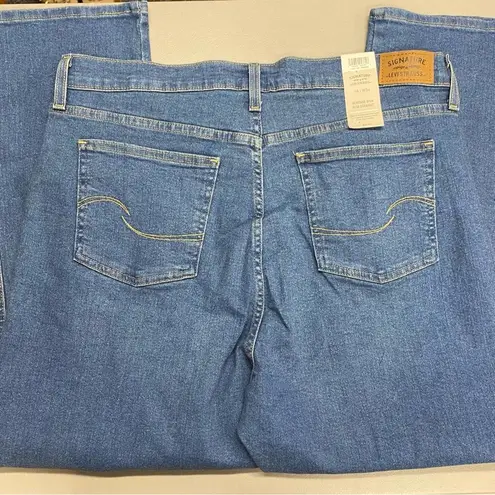 Signature Levi Strauss Denim Blue Jeans Heritage High Rise Straight Distressed Size 18